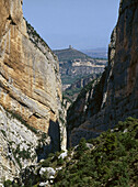 Girbeta castle. Noguera Ribagorçana river. Natural Space. Congost de Mont Rebei. Noguera. Lleida province. Catalunya. Spain.