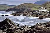 Lighthouse of the Commissioners of Irish Lights on the Dingle peninsula overlooking Dingle Bay near Knightstown. Co. Kerry, Ireland