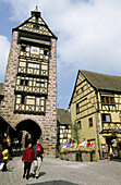 Porte Dolder, Riquewihr, Alsatian wine road, Alsace, France