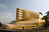 Buddhas feet writing, wat Phrathatsutonmangkonkiree