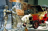 Europa, Deutschland, Niedersachsen, Wolfsburg. Autostadt Wolfsburg, ZeitHaus, zeigt in einer Ausstellung Klassiker der Geschichte des Automobils