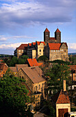 Europa, Deutschland, Sachsen-Anhalt, Quedlinburg, Schlossberg mit Stiftskirche St. Servatius