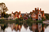 Europe, England, Buckinghamshire, Marlow, river Thames