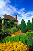 Europa, Grossbritannien, England, Kent, Sissinghurst Castle, [Die Gartenanlage wurde von Vita Sackville-West, Schriftstellerin, und ihrem Ehemann Sir Harold Nicolson, Autor und Diplomat, geschaffen]