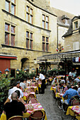 France, Périgord, Sarlat-la-Canéda, street scene, restaurant