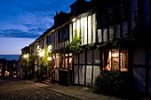 Rye, Mermaid Inn, 11th century, re-built 1420, Mermaid Street, East Sussex, UK