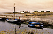 Europe, Great Britain, Ireland, Co. Galway, Connemara, pier in Lettermore