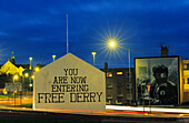 Wandbild Sie betreten das freie Derry, Bogside - Wohnbezirk der nordirischen Nationalisten. Der Bezirk war Brennpunkt während des Nordirlandkonfliktes, Bogside, Derry, Co. Londonderry, Nordirland, Großbritannien, Europa