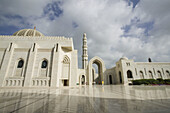 OMAN-Muscat-Al-Ghubrah: Grand Mosque-Exterior / Daytime
