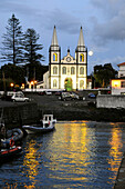 Vollmond in Madalena, Insel Pico, Azoren, Portugal