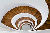 Blick auf eine Treppe in der Lobby des Hotel Riva, Konstanz, Bodensee, Baden-Württemberg, Deutschland