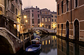 Houses along a narrow canal, Fondamenta dei Frari in the evening light, Venice, Italy, Europe