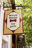 Virginia, Middleburg, Washington Street, sign, Wylie Wagg for pets