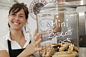 Canada, Montreal, rue de la Commune, cafe, female employee, jar, mini biscotti, food, snack