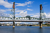 The Hawthorne Bridge over the Willamette River, Portland, Oregon, USA