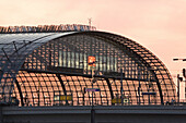 Der Hauptbahnhof am Abend, Berlin, Deutschland, Europa