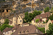 La Roque-Gagéac along the Dordogne river, The Way of St. James, Roads to Santiago, Chemins de Saint-Jacques, Via Lemovicensis,  Dept. Dordogne, Région Aquitaine, France, Europe