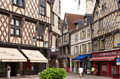 Bourges Altstadt, Place Gordaine, Jakobsweg, Chemins de Saint Jacques, Via Lemovicensis, Bourges, Dept. Cher, Région Centre, Frankreich, Europa