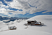 Plattkofelhütte, Plattkofelalm, Jausenstation, Berglandschaft in Winter, Seiser Alm, Durontal, Molignon, Saltria, Südtirol, Italien