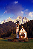 Kapelle St. Johann in Ranui, Geisler Spitzen, Villnößtal, Dolomiten, Südtirol, Italien