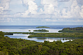 Blick ueber Sueden von Peleliu, Bloody Nose Ridge Mikronesien, Palau