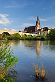 View to Old Town with Regensburg cathedral, Regensburg, Upper Palatinate, Bavaria, Germany