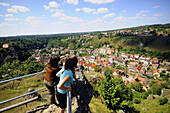 Blich über Pottenstein, Fränkische Schweiz, Oberfranken, Bayern, Deutschland