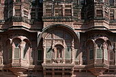 India, Rajasthan, Jodhpur, Mehrangarh fortress, Carved windows and arches in stonework