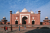 India, Uttar Pradesh, Agra, West Side Mosque, near Taj Mahal