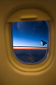 Commercial airliner passenger cabin window