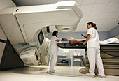 Linear accelerator, radiation therapy oncology. Hospital Universitario de Gran Canaria Doctor Negrin, Las Palmas de Gran Canaria. Canary Islands, Spain