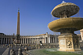 St  Peter's Square Piazza S  Pietro and Bernini's Colonnade, Rome, Italy