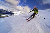 Skiing at Lake Louise Mountain Resort, Lake Louise, Banff National Park, Alberta, Canada