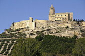 Alcalá la Real (Jaén). España. Panorámica de la Fortaleza de la Mota sobre el cerro que domina el pueblo jienense de Alcalá la Real