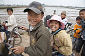 Vietnam  Children of Ninh Binh