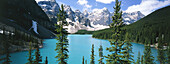 Moraine Lake, Banff National Park. Alberta, Canada
