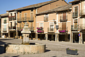 Plaza Mayor, Ayllon, Segovia, Castilla y Leon, España