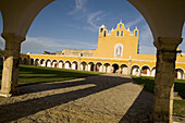 Convento San Antonio de Padua S.XVI, Izamal, Mexico