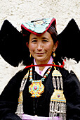 One of the many annual ladakhi festivals Were poeple enjoy to meet and exchange news Wearing their traditional cloth is part of their culture Music and dancing is also almost always envolved There are fastivals in winter and in summer