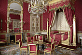 France, Picardie, Compiègne, chateau, royal palace, imperial apartments, emperors bedroom