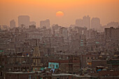 Hochhäuser bei Sonnenuntergang, Kairo, Ägypten, Afrika