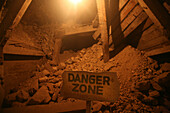 Eingestürzter Seitentunnel des Malinta Tunnels, Corregidor Island, Manila Bay, Philippinen, Asien