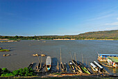 Boats at Mekong river at Khong Chiam with view towards Laos, Province Ubon Ratchathani, Thailand, Asia