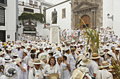 Talcum powder battle, local festival, revival of the homecoming for emigrants, Fiesta de los Indianos, Santa Cruz de La Palma, La Palma, Canary Islands, Spain, Europe