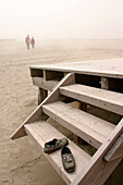 Weather,  fog,  expecting the sun,  stairs,  shoes,  couple,  beach,  St.Peter-Ording,  Schleswig-Holstein,  Germany