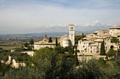 Italy,  Umbria,  Assisi.  The medieval hill town of Assisi.  Home of St Francis of Assisi.