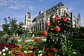 Gardens Of The Archbishop'S Palace, Bourges Cathedral, Cher (18), France