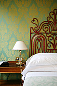 Bett im Hotelzimmer, Venedig, Italien