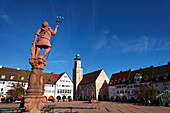 Marktplatz mit Rathaus und Neptunbrunnen, Freudenstadt, Baden-Württemberg, Deutschland