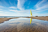 Katamaran am Strand, St. Peter-Ording, Schleswig-Holstein, Deutschland